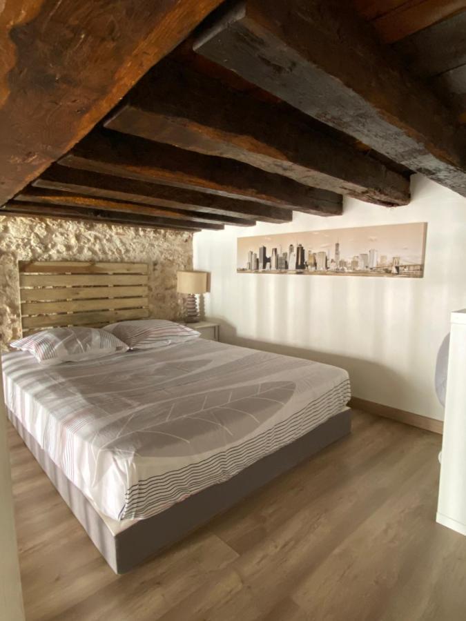 Apartamento Duplex de charme Orléans hypercentre Cathédrale avec parking et wifi Exterior foto